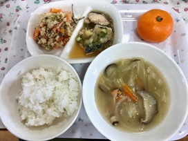 さばも大根おろしと煮ればしっとり。大根も甘くて食べやすい。