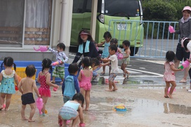 一人一人、少しずつ水と仲良しに！