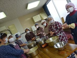 朝早くから、７升ものご飯炊きや紅白団子の準備をありがとうございました。